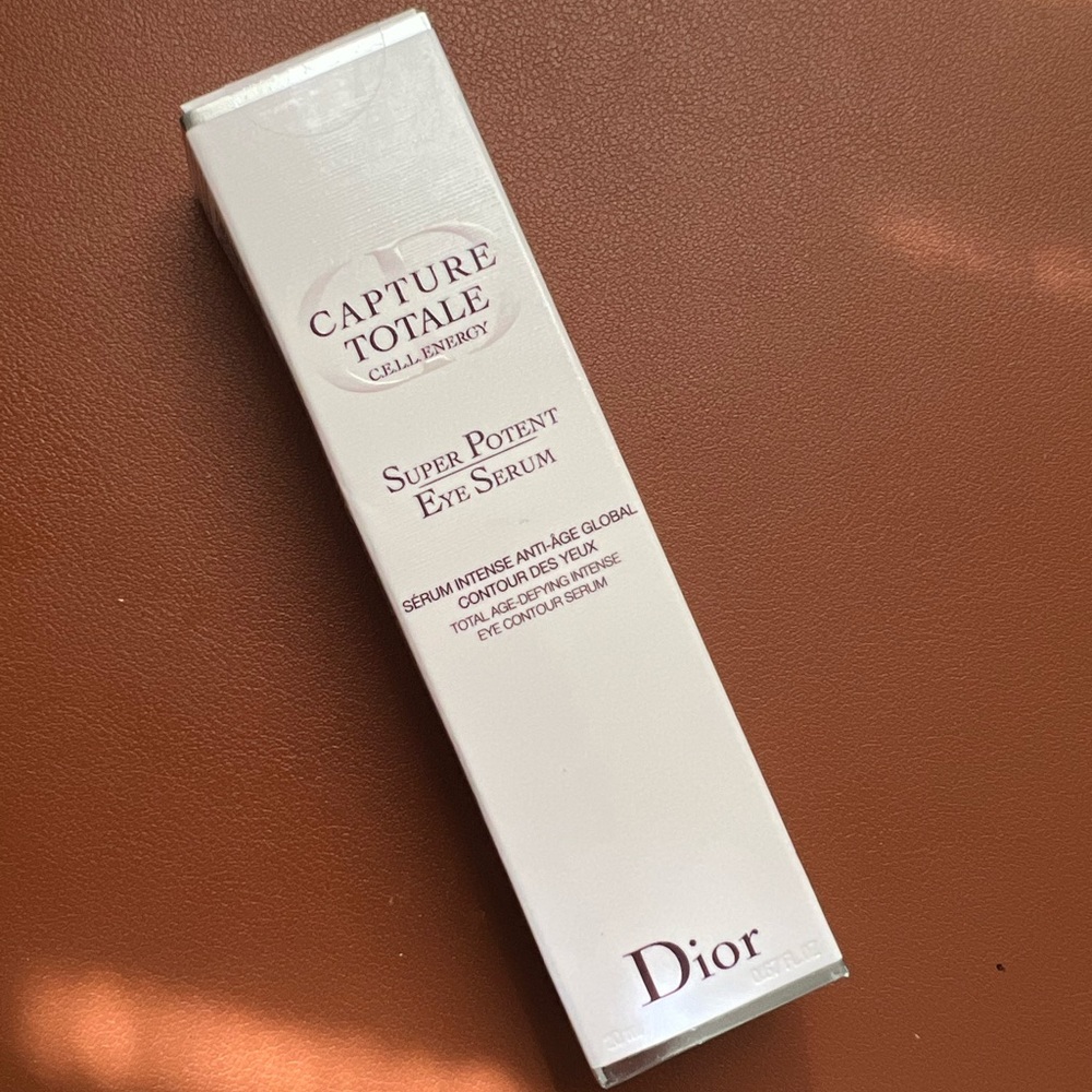 Dior Capture Totale Super Potent Eye Serum brand new